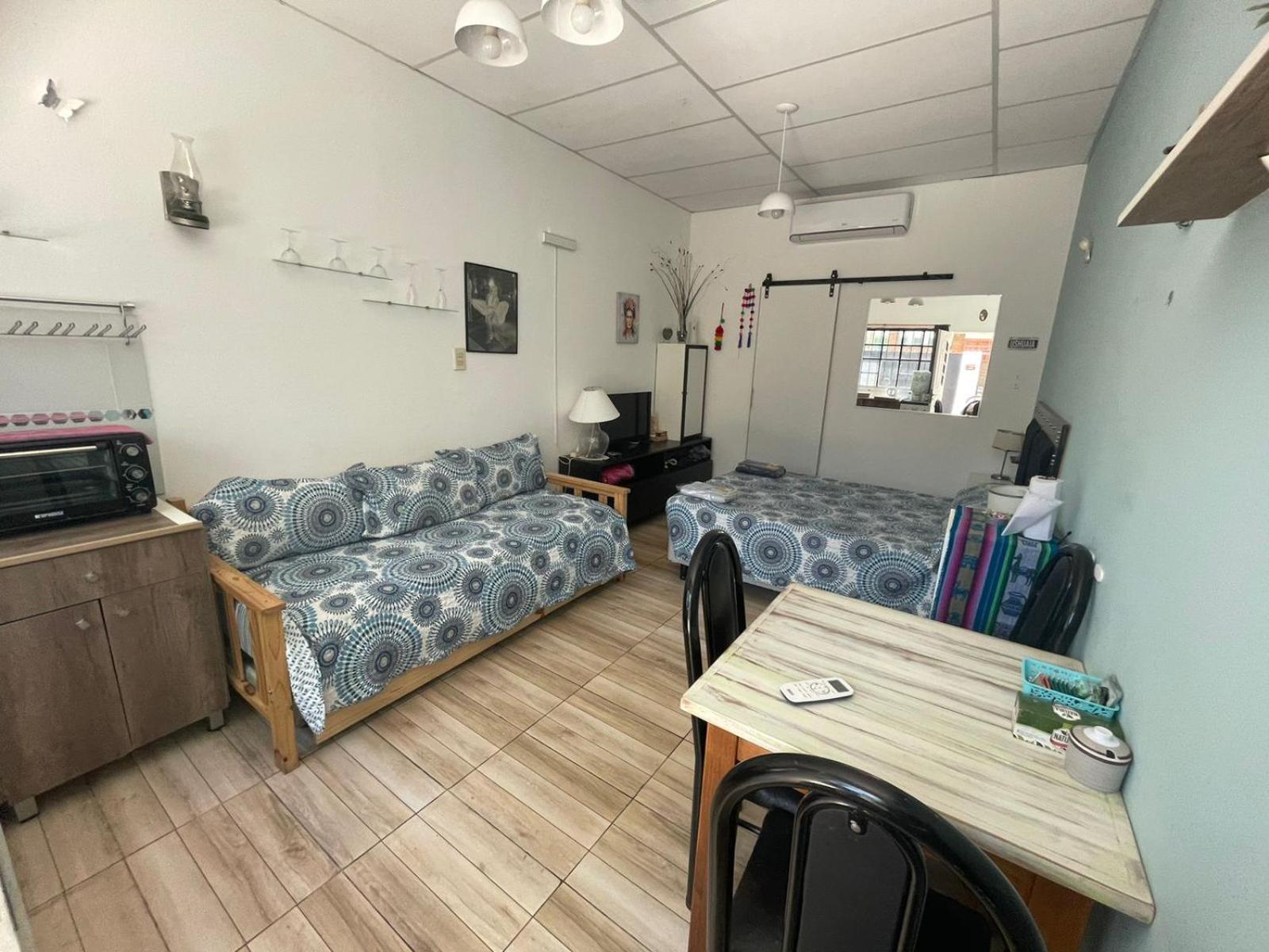 Ezeiza 1 Nuestro Lugar A 15 Minutos Del Aeropuerto Tranfer Opcional Desde Y Al Aeropuerto De Ezeiza Las 24 Horas Pet Friendly 外观 照片